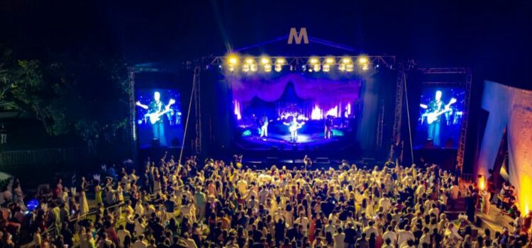 Lulu Santos canta para 4 mil pessoas em Trancoso