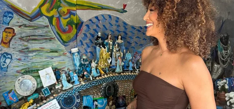 Sheron Menezzes abre álbum de fotos durante viagem a Salvador: ‘Patuá de gente grande’