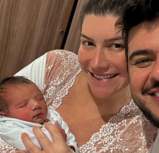 Cristiano comemora alta hospitalar do filho de cinco meses