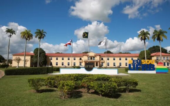 UFRB anuncia concurso público com 72 vagas de professores; saiba como se inscrever