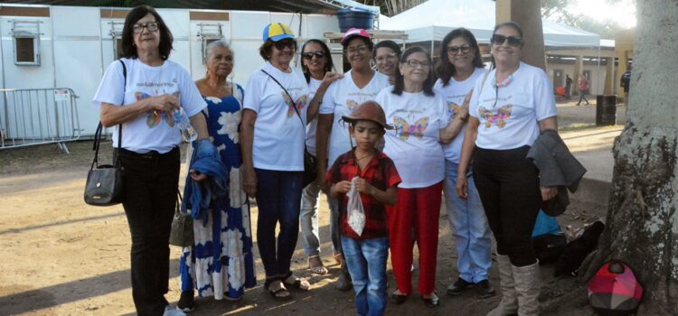 Expofeira 2025 atrai pessoas de diferentes faixas etárias em clima de lazer e segurança