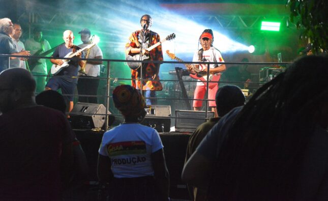 Reggae e outros ritmos animam festa em homenagem ao Dia da Consciência Negra