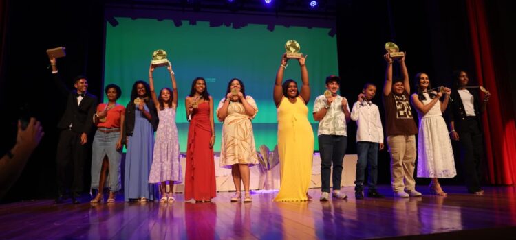 Estudantes da rede estadual são premiados no Concurso Cultural Jovem Jornalista 2025