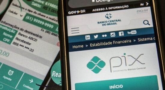 Instabilidade no Nubank impede clientes de fazer transferências via Pix
