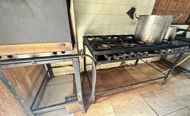 Restaurante é interditado na avenida Getúlio Vargas por irregularidades sanitárias