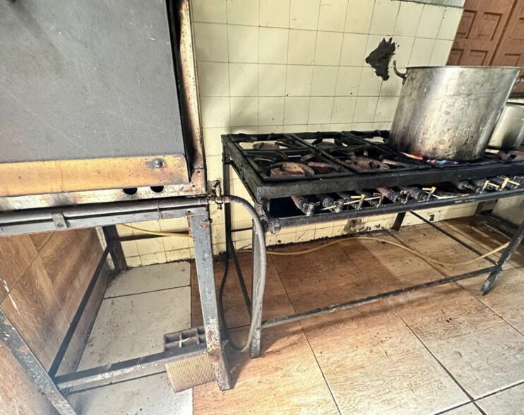 Restaurante é interditado na avenida Getúlio Vargas por irregularidades sanitárias