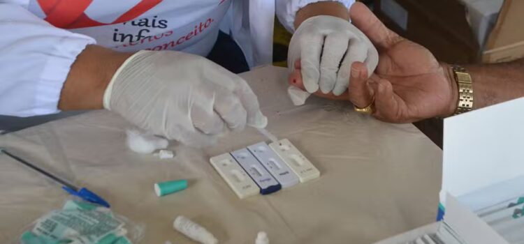 Dezembro Vermelho: Prefeitura de Feira de Santana promove ações de prevenção às ISTs; saiba mais