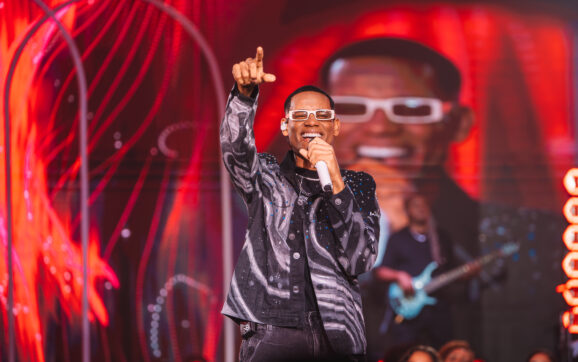 Netto Brito apresenta DVD “Além do Sonho” com participações de Felipe Araújo, Pablo, Milsinho (Toque Dez) e Tarcísio do Acordeon