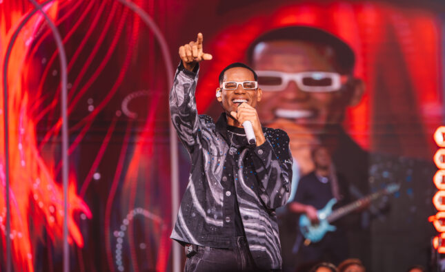 Netto Brito apresenta DVD “Além do Sonho” com participações de Felipe Araújo, Pablo, Milsinho (Toque Dez) e Tarcísio do Acordeon