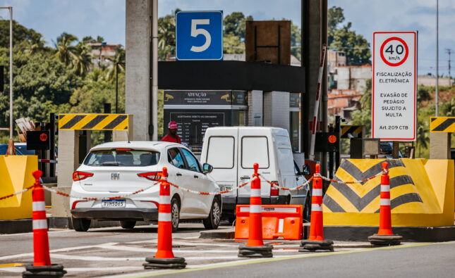 Mais de 750 mil veículos devem circular pela BA-099 e Sistema BA-093  no Carnaval