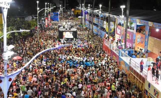 Confira a programação e ordem dos trios nos principais circuitos nesta sexta-feira de carnaval em Salvador