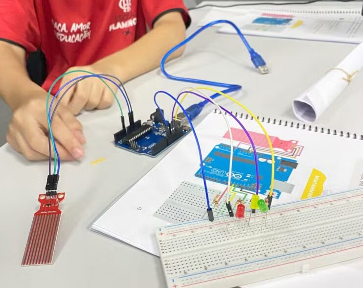 Curso gratuito de robótica para jovens está com inscrições abertas no subúrbio de Salvador