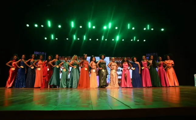 Moradora da Matinha dos Pretos vence Miss Afro Feira de Santana 2026