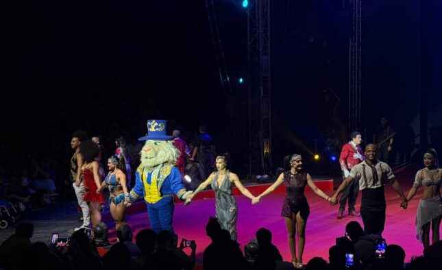 Circo Kroner promove espetáculo inclusivo gratuito em Feira de Santana com apoio de instituições locais