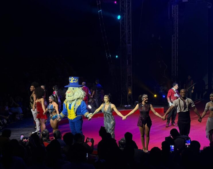 Circo Kroner promove espetáculo inclusivo gratuito em Feira de Santana com apoio de instituições locais